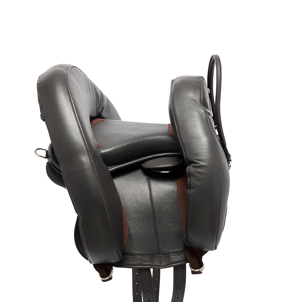 SYNTHETIC Inky Dinky Saddle® - Offiziell